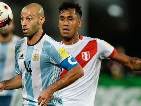 Mascherano 'văng tục', nổi điên khi Argentina bị cầm hoà