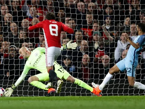 M.U hồi sinh ở Old Trafford