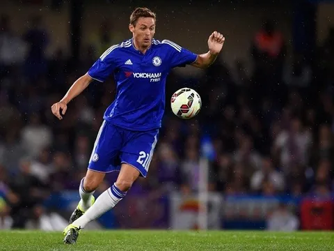 Matic trên đường gia nhập "nhà cũ" của Conte