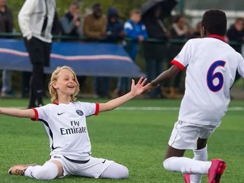 Con trai Ibrahimovic khiến fan M.U sướng phát điên