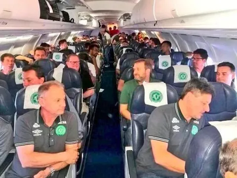 Messi từng ngồi trên máy bay gặp nạn tại Colombia