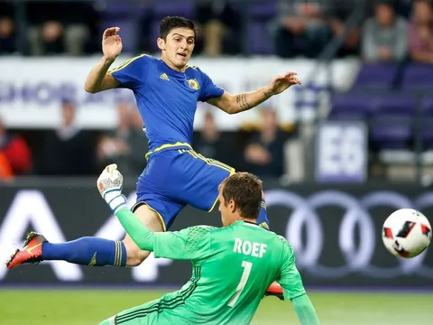 "Messi Iran" từ chối Ngoại hạng Anh