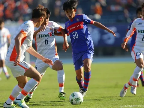 ‘Messi Nhật Bản’ lập kỷ lục ở quê nhà