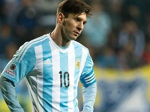 Messi một lần nữa oằn vai vì món nợ dân tộc