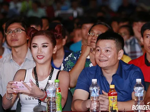 Hotgirl Quỳnh Nhi: “Tiếc ĐT Pháp, nhưng chúc mừng Ronaldo”