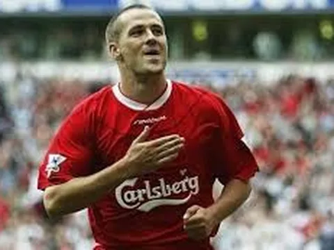 Michael Owen từng tuyệt vời ra sao trong màu áo Liverpool
