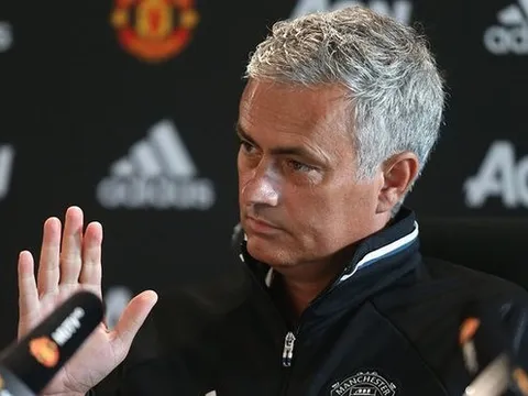 ‘Sir Alex đã làm tất cả để giữ Pogba’
