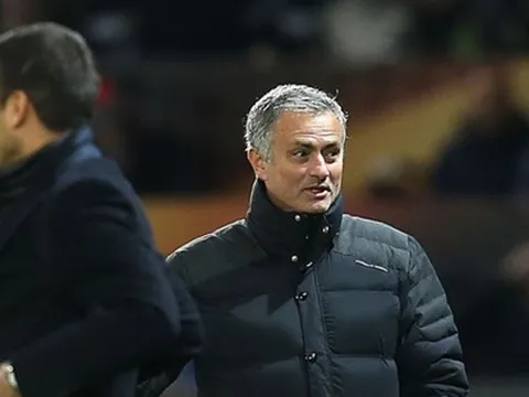 Mourinho không ngó ngàng đến kỷ lục của Rooney