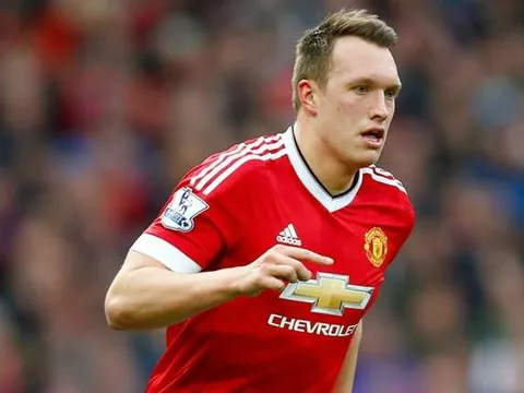 Mourinho đòi gặp Phil Jones để bàn chuyện tương lai