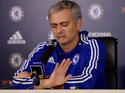 Mourinho và những lần lên báo chỉ trích học trò