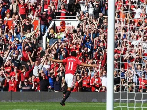 Mourinho 'xắn tay' giúp Martial vượt qua khủng hoảng tinh thần