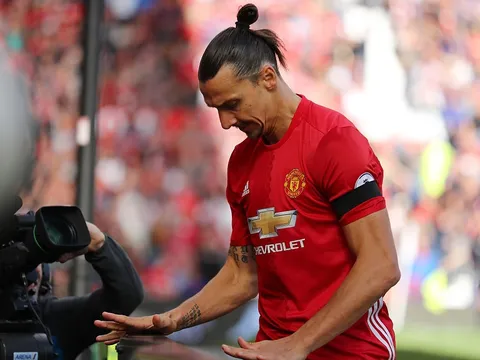 MU sử dụng đội hình nào ở trận gặp Liverpool?