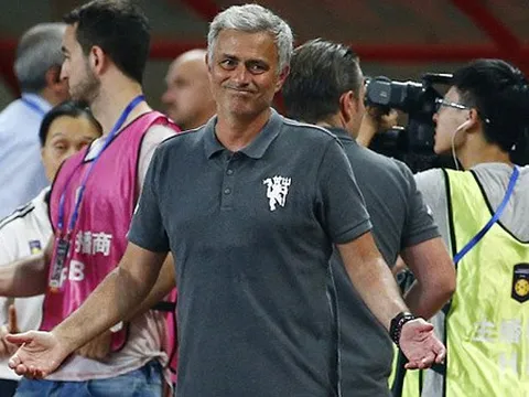 MU thảm bại: Đừng lo, Mourinho tính cả rồi!
