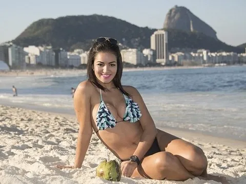 Mùa Olympic, mùa kiếm 'vàng' của gái gọi Brazil