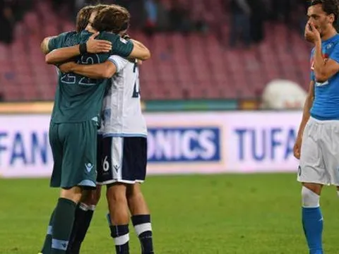 Napoli và Lazio cầm chân nhau ở San Paolo