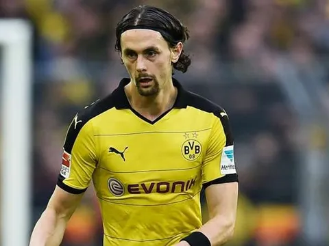 CHÍNH THỨC: Neven Subotic phải ở lại Dortmund vì lí do không ai muốn