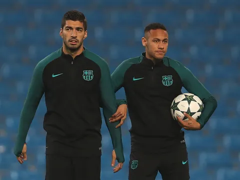 Neymar hoàn toàn bất lực trước hàng thủ Man City