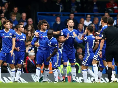 Ngày Leicester City bị lột mặt nạ