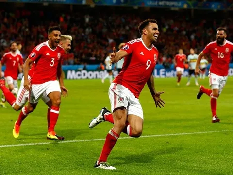 Ngược dòng ngoạn mục trước Bỉ, xứ Wales xuất sắc vào bán kết