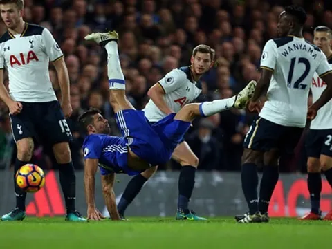 Ngược dòng trước Tottenham, Chelsea đòi lại ngôi đầu từ Liverpool