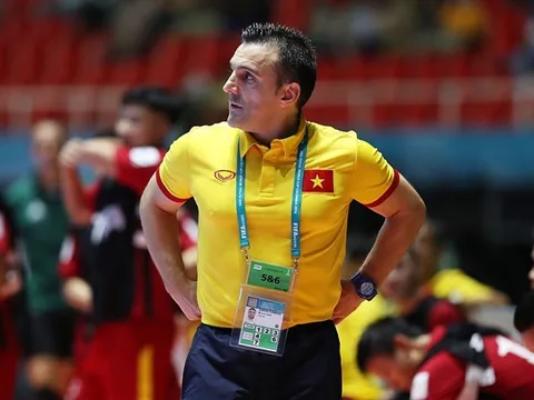 Người Tây Ban Nha đấu trí ở World Cup futsal