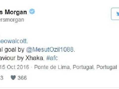 Nhận thẻ đỏ, Xhaka bị CĐV Arsenal chê thẳng mặt