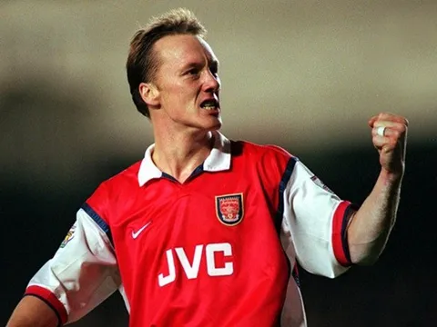 Những bàn thắng của huyền thoại Lee Dixon