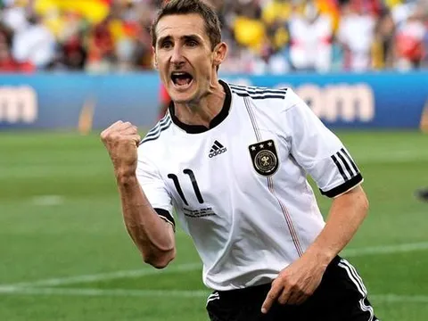 Những bàn thắng đẹp trong sự nghiệp Miroslav Klose