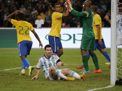Những khoảnh khắc tồi tệ nhất trong sự nghiệp Messi