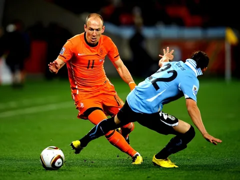 Những kỹ năng đi bóng cực đỉnh của Arjen Robben