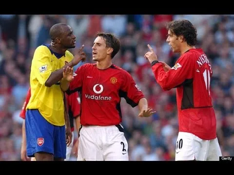 Những lần đụng độ thảm khốc trận Man Utd - Arsenal