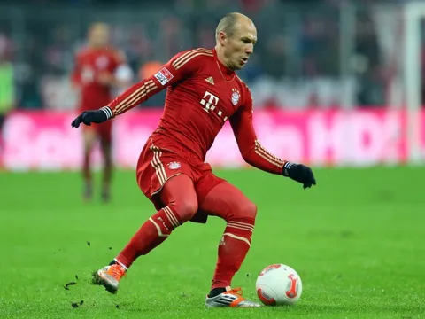 Những pha đi bóng đỉnh cao của Arjen Robben