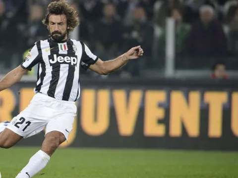Những pha sút phạt đã làm nên thương hiệu của Andrea Pirlo