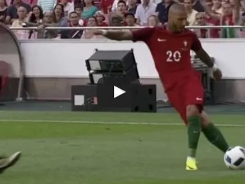 Những pha xử lý ảo diệu nhất của Ricardo Quaresma mùa 2015/16