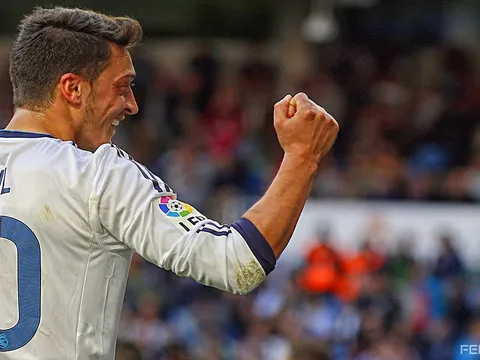 Những pha xử lý đẳng cấp của Mesut Oezil tại Real Madrid