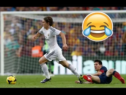 Những tình huống Messi bị cầu thủ Real làm bẽ mặt