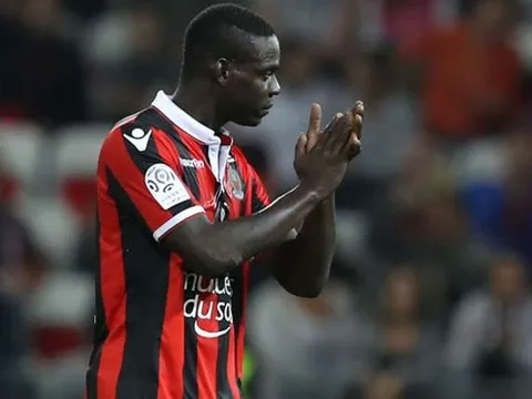 Nổ súng liên tục, Balotelli vẫn phải tập trung