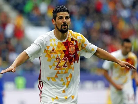 Nolito hối hả sang Manchester kí hợp đồng