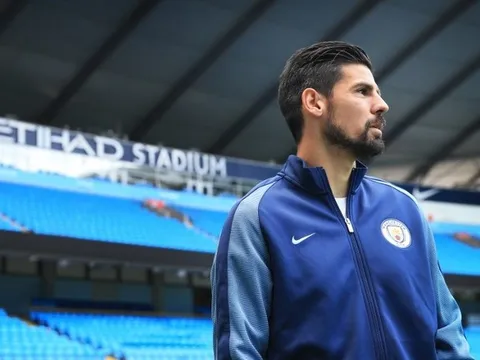 Vì đâu Barca thất bại trong thương vụ Nolito?