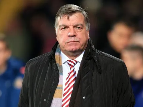 Nóng: Sau Big Sam, 8 HLV khác ở NHA "dính chàm"