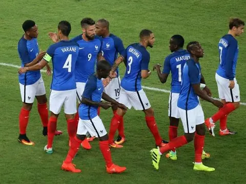 Hai Quỷ đỏ rực sáng, Pháp thắng dễ Italia