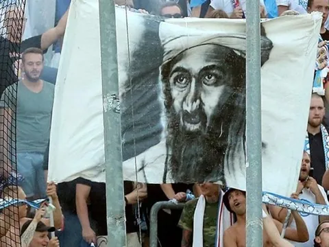 CĐV đội bóng Đức coi Bin Laden là thần tượng