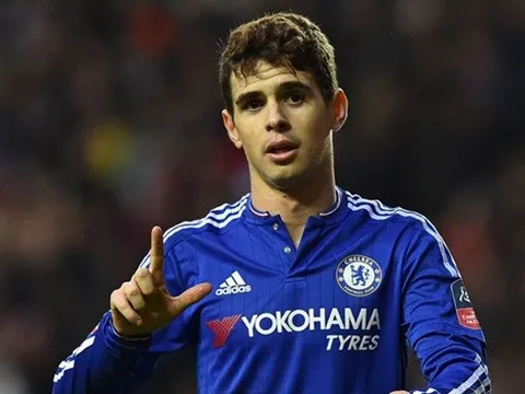 Conte bất ngờ thay đổi kế hoạch với Oscar
