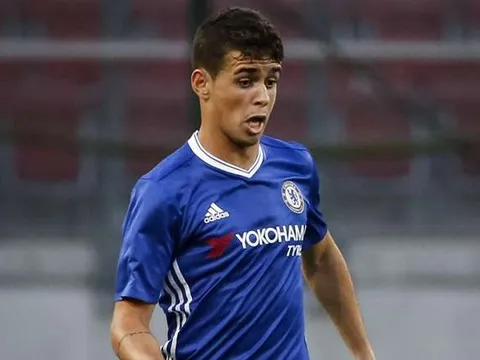 Oscar nguyện ở lại, Conte mừng ra mặt