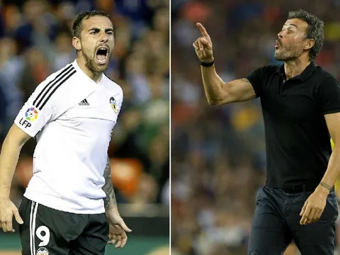 Paco Alcacer: Lời giải cho hàng công Barca?