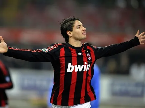 Pato thuở còn tung hoành ở  Serie A