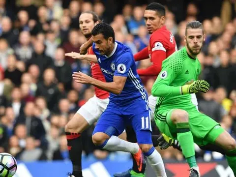 Pedro lập kỷ lục với bàn thắng vào lưới Man United