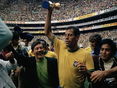 Pele sốc khi đội trưởng Brazil 1970 qua đời vì đau tim