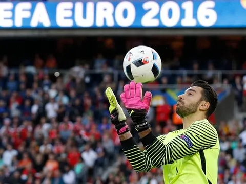 Pep gây sốc với ứng viên thế Joe Hart