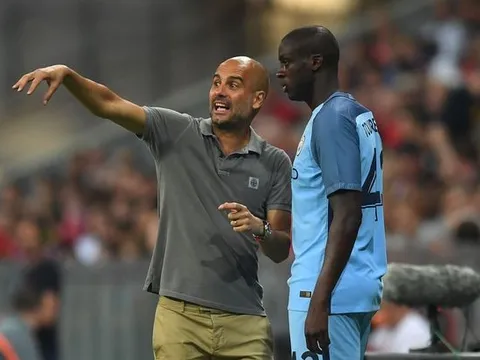 "Pep Guardiola chỉ muốn kiểm soát cầu thủ"